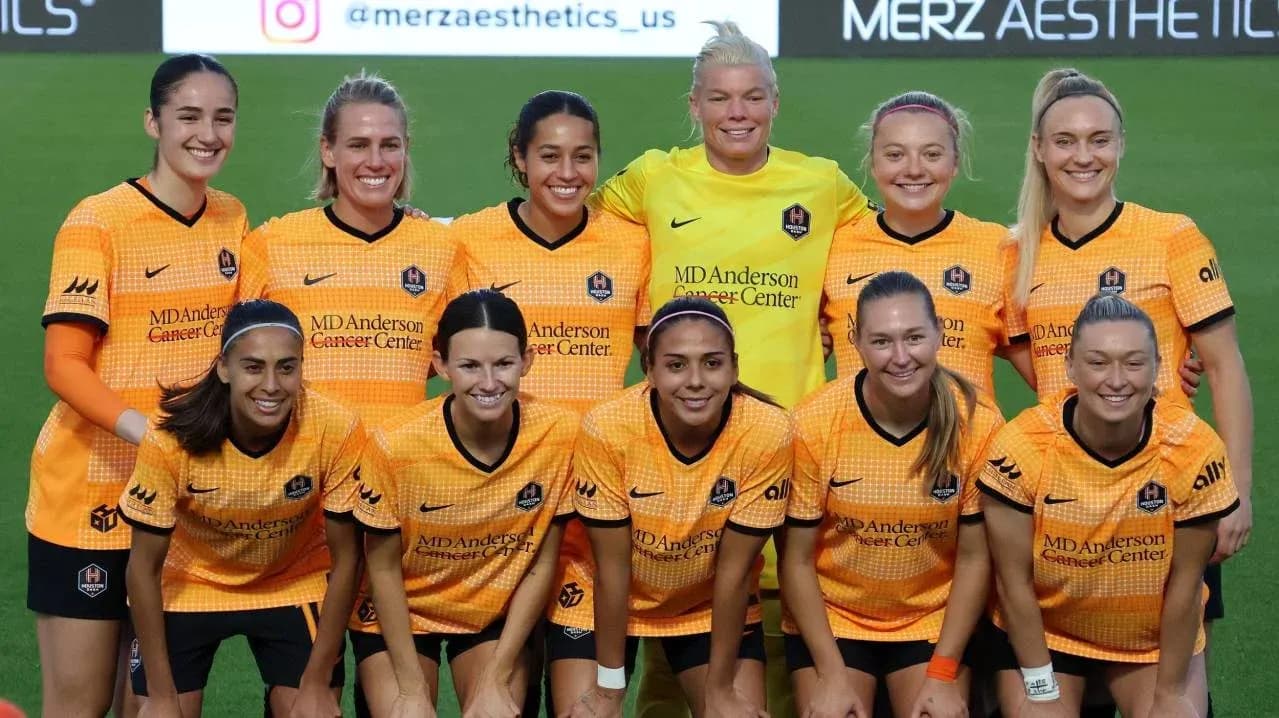 Jugadoras de Houston Dash posando para la foto