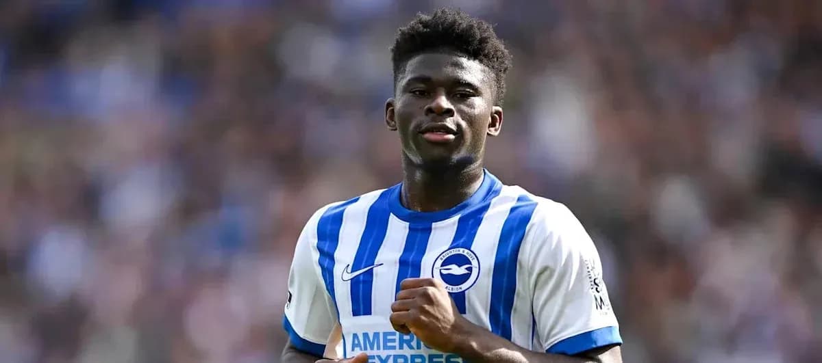 Jugador de Brighton en acción durante el partido