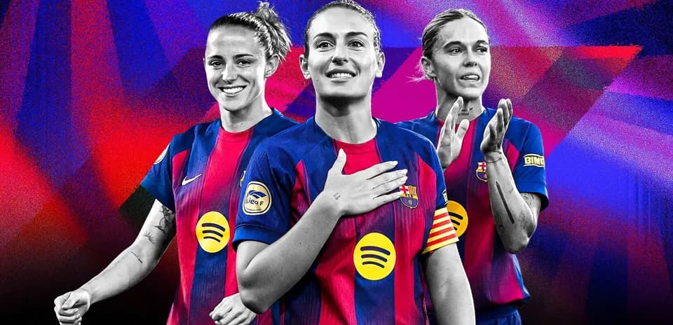 Tres jugadoras del FC Barcelona posando juntas