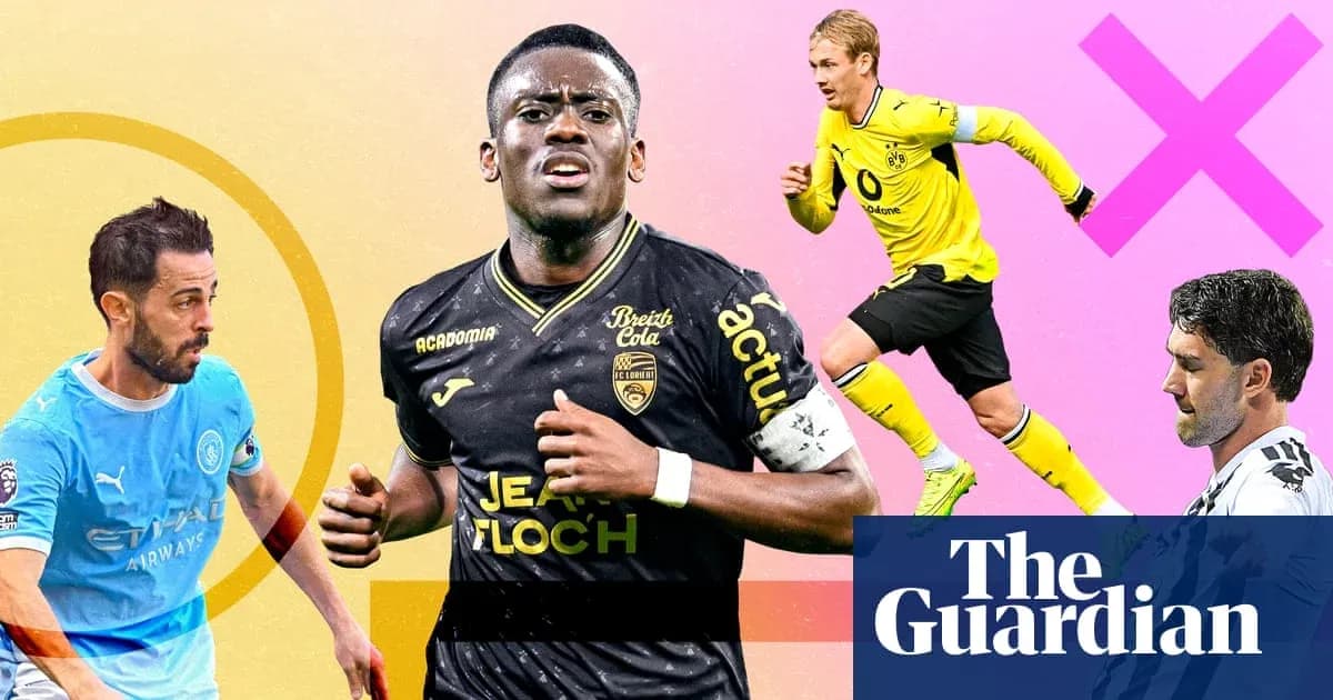 Jugadores de fútbol en acción en fondo colorido