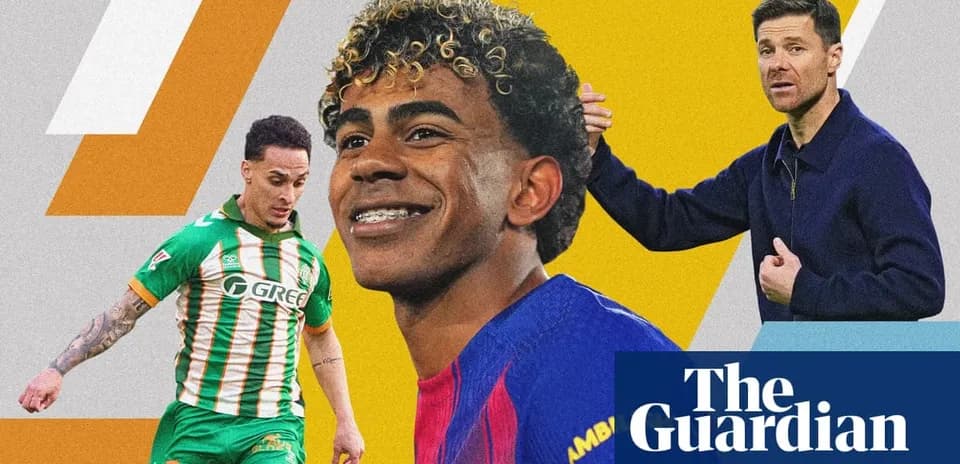 Tres futbolistas y un entrenador en imagen compuesta