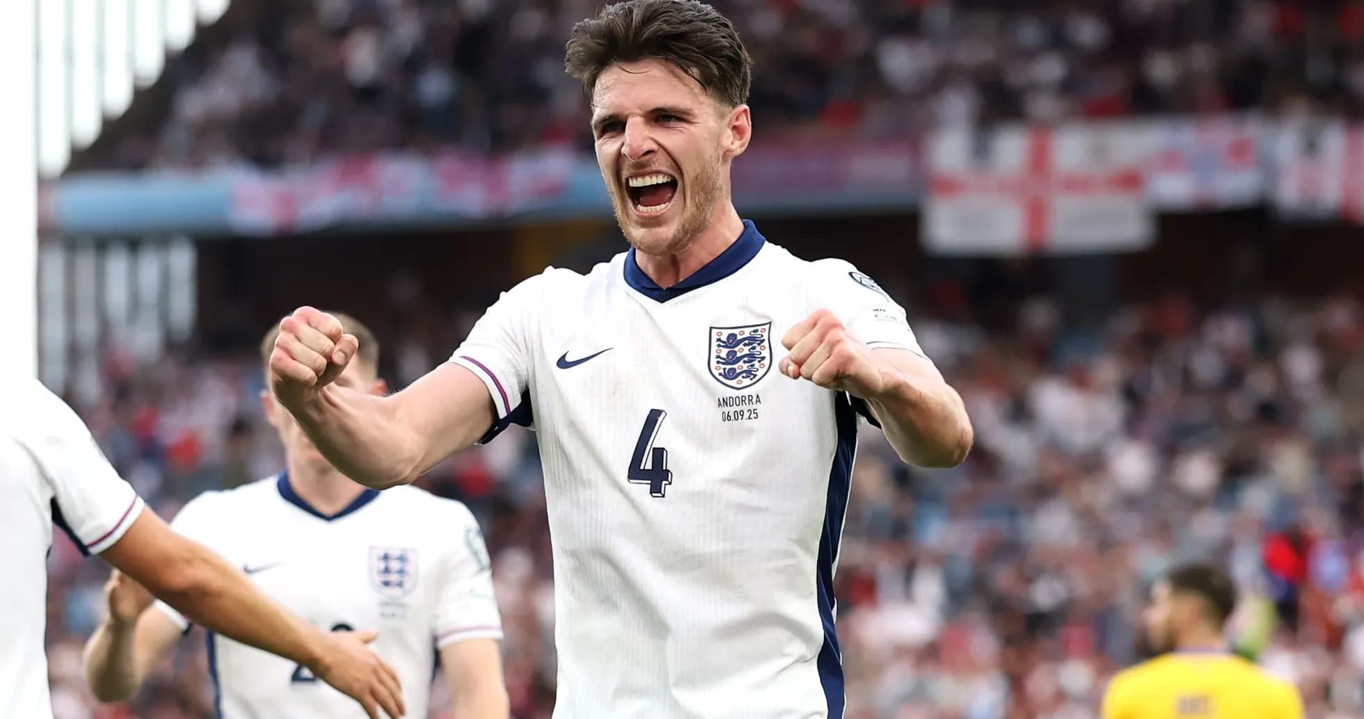 Jugador de Inglaterra celebrando un gol en el partido