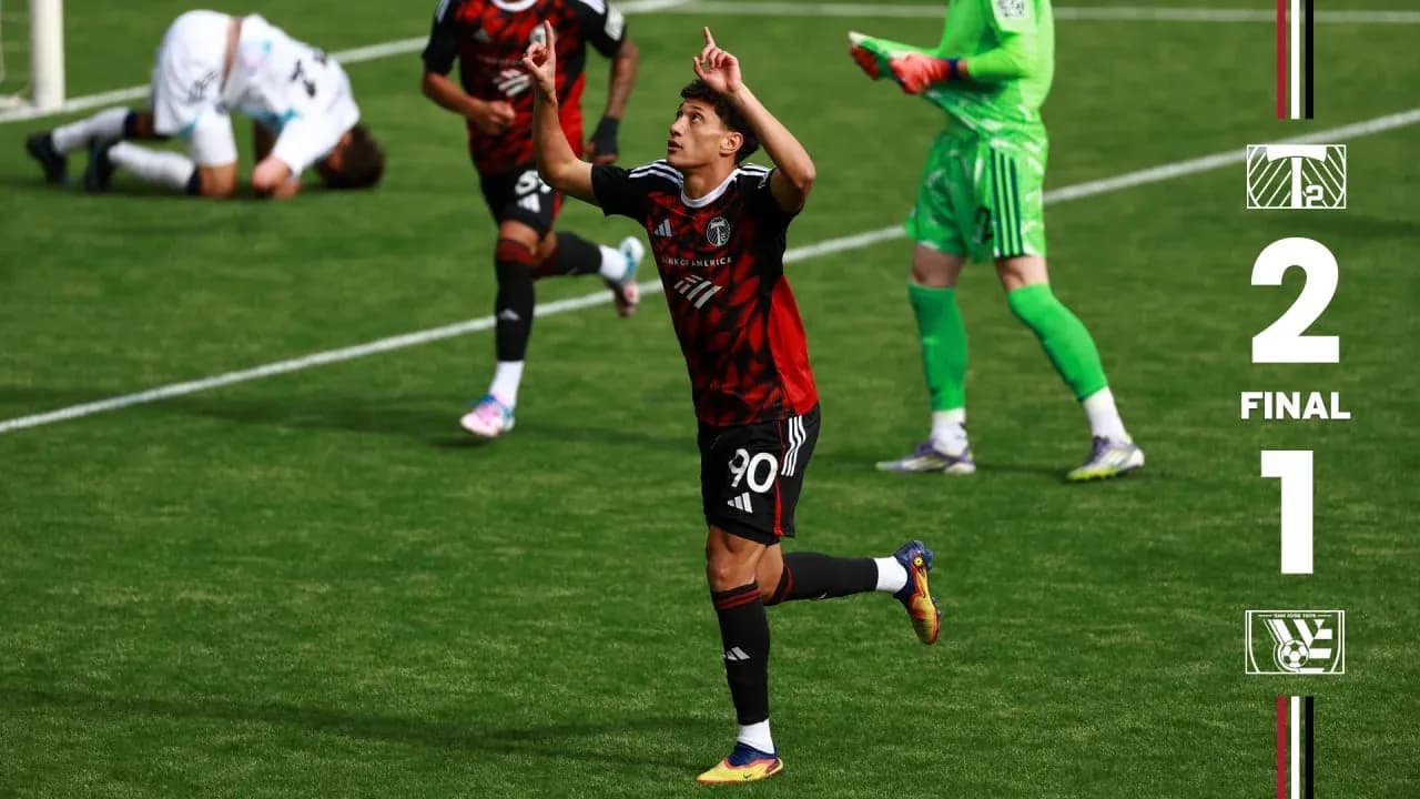 Jugador del Portland Timbers II celebrando un gol