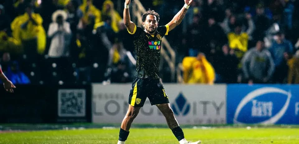 Jugador de New Mexico United celebrando en el partido