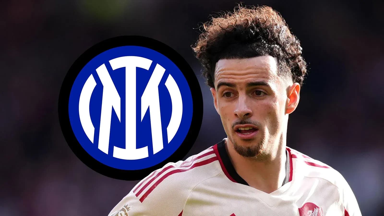 Jugador de fútbol con logo de Inter de Milán
