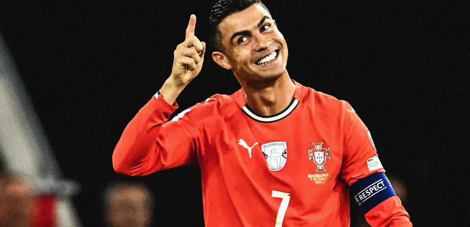 Cristiano Ronaldo celebrando durante un partido de fútbol