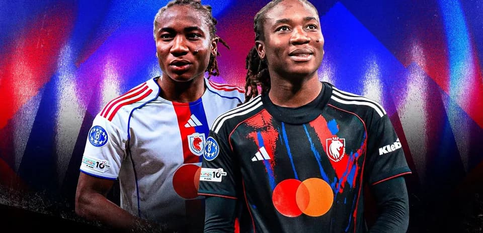Dos jugadores en uniformes de fútbol con fondo colorido