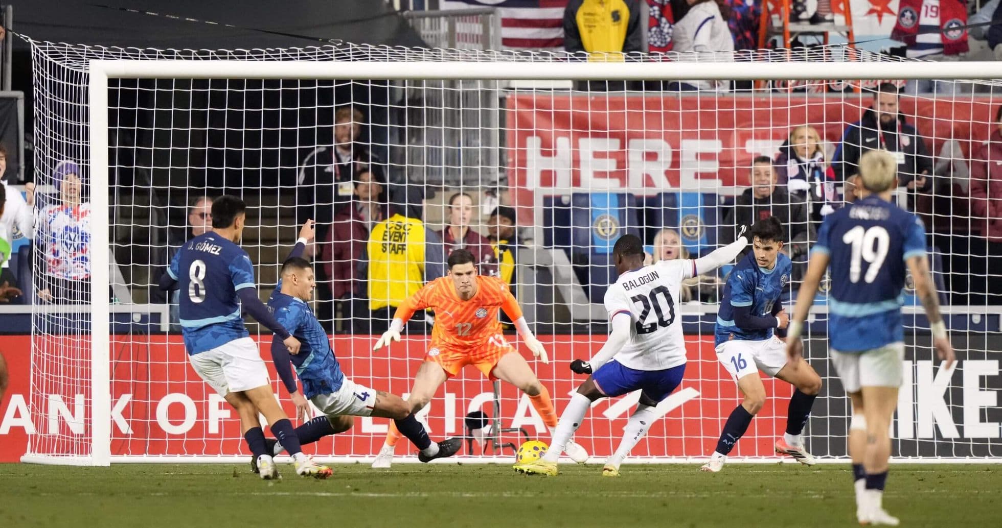 Acción del partido entre Estados Unidos y Paraguay