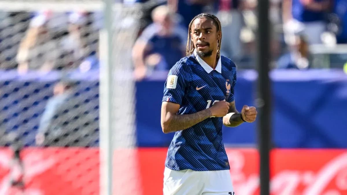 Jugador de Francia en el campo durante el partido