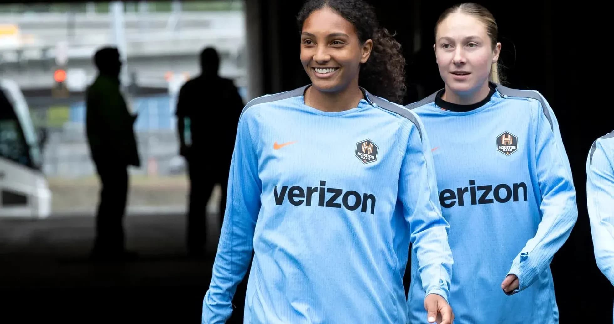 Jugadoras de Houston Dash en uniforme