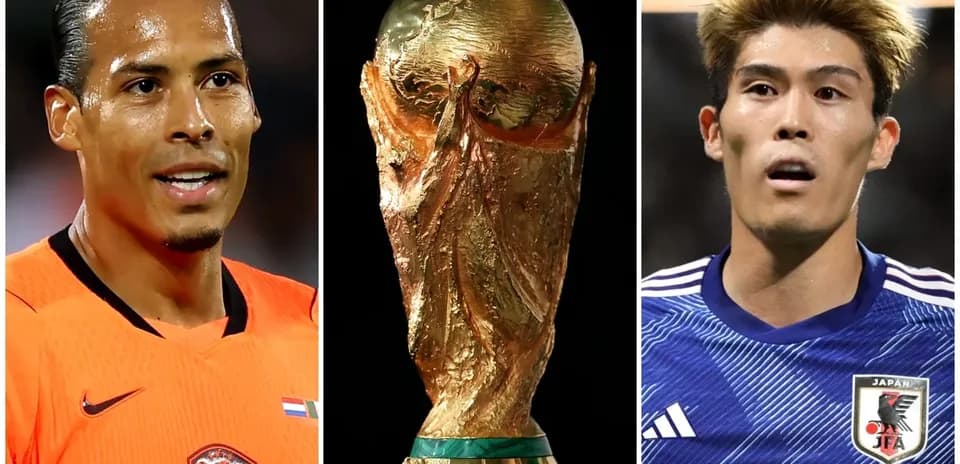 Virgil van Dijk y jugador japonés con trofeo