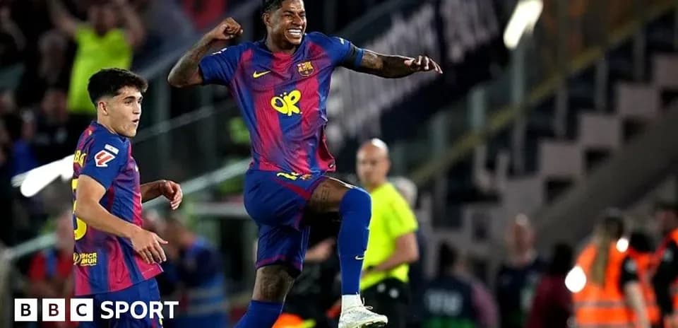 Jugador de Barcelona celebrando un gol en el campo