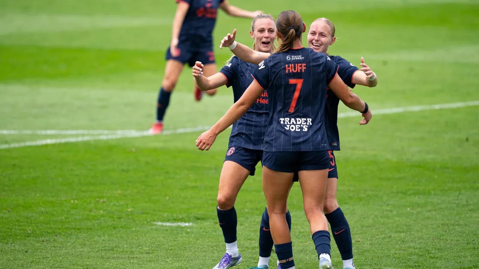 Jugadoras de Chicago Red Stars celebrando un gol
