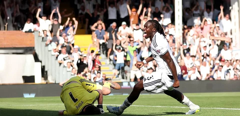 Gol de Fulham durante el partido contra Newcastle