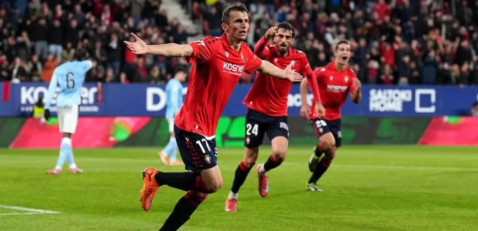 Jugador de Osasuna celebrando un gol
