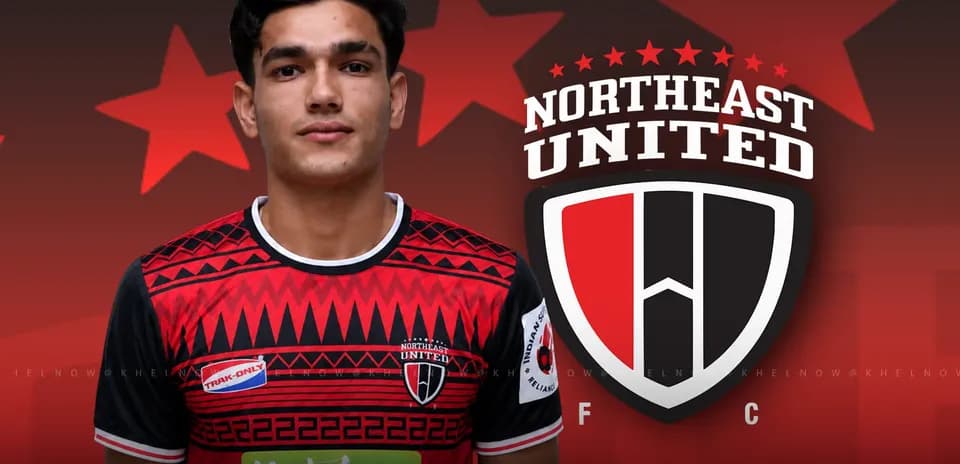 Jugador con camiseta de Northeast United FC