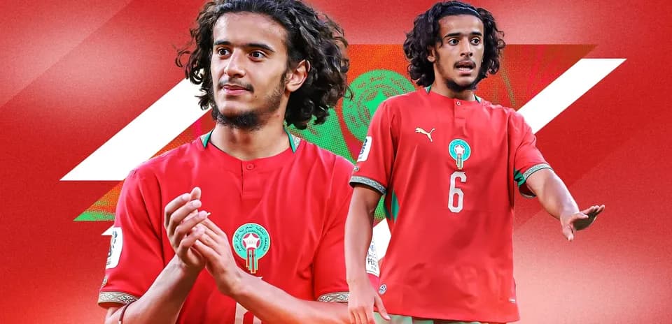 Jugador de Marruecos en uniforme durante partido