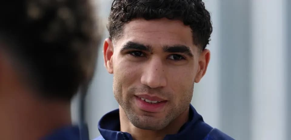 Jugador sonriendo durante sesión de entrenamiento