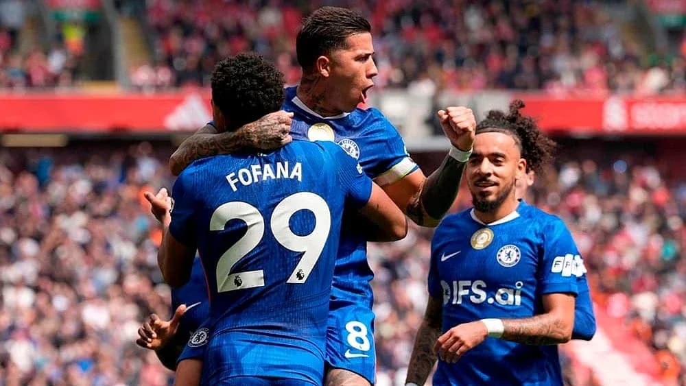Festejo de jugadores del Chelsea en el partido
