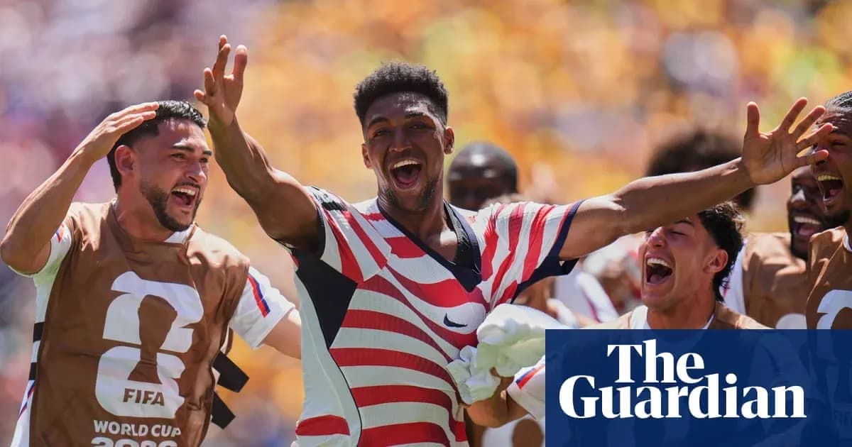 Jugadores celebrando un gol en el Mundial de FIFA