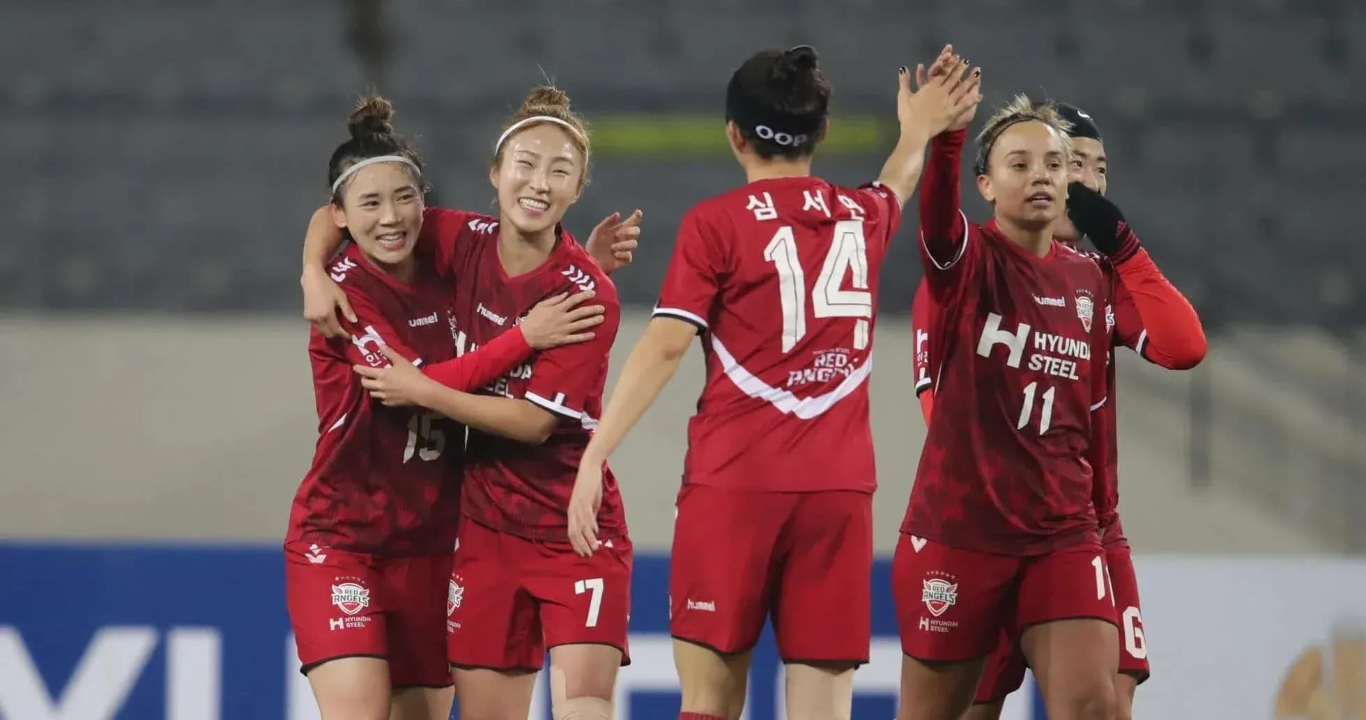 Jugadoras celebrando un gol en la WK-League