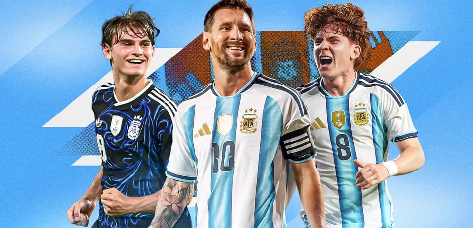 Jugadores de Argentina en fondo azul con escudo