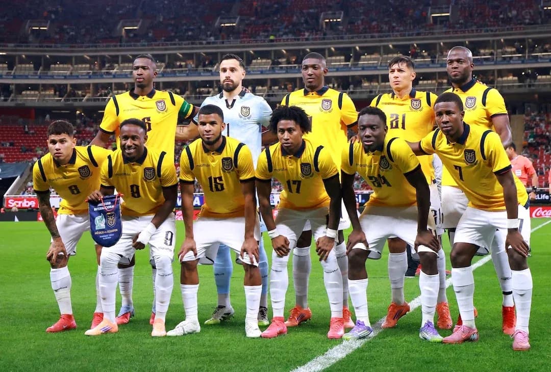 Equipo de Ecuador posando antes del partido