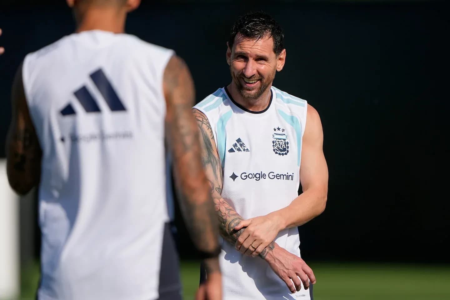Lionel Messi en entrenamiento con Argentina