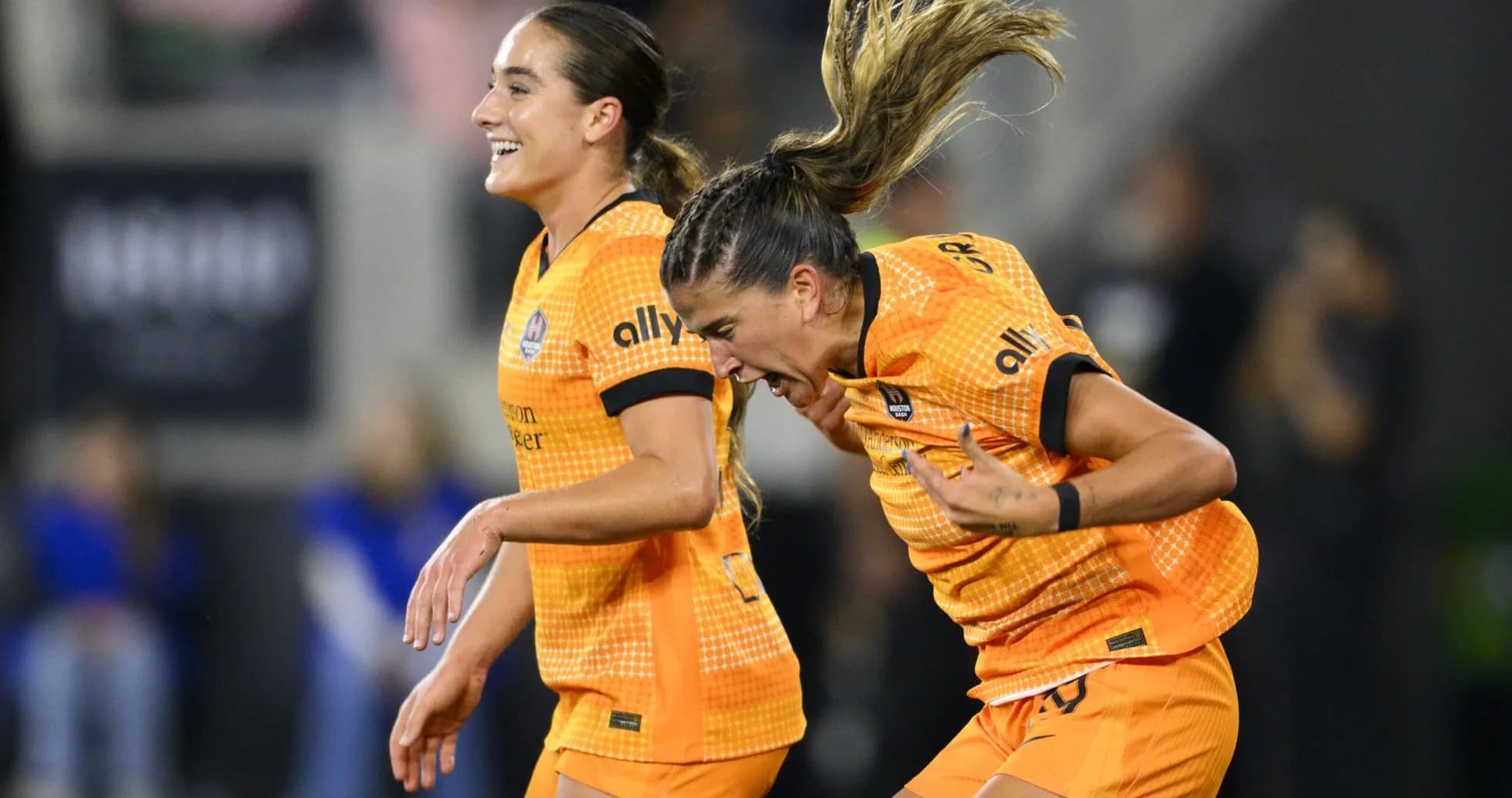 Jugadoras de Houston Dash celebrando un gol
