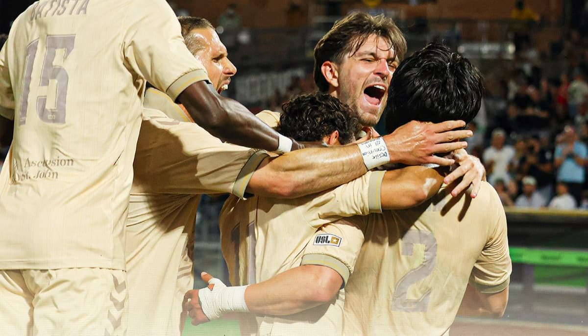 Celebración de jugadores del Las Vegas Lights