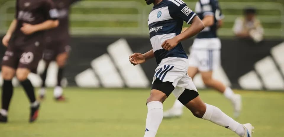 Jugador de Chattanooga en acción durante el partido