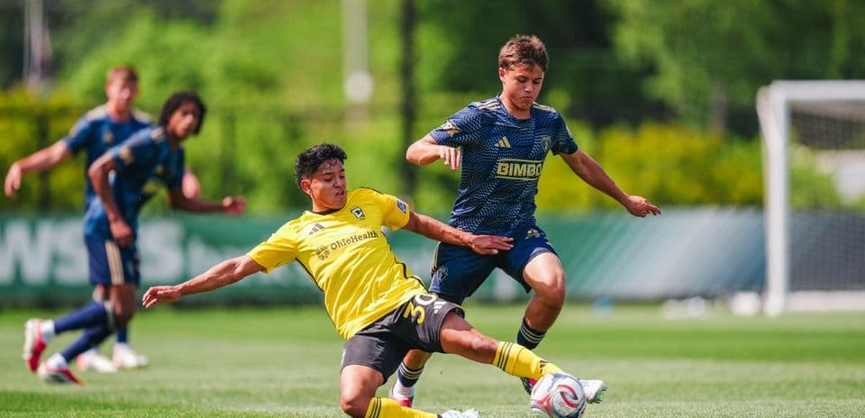 Jugador de Columbus Crew II en acción
