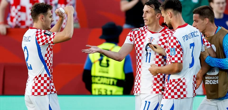 Jugadores de Croacia celebrando un gol en partido